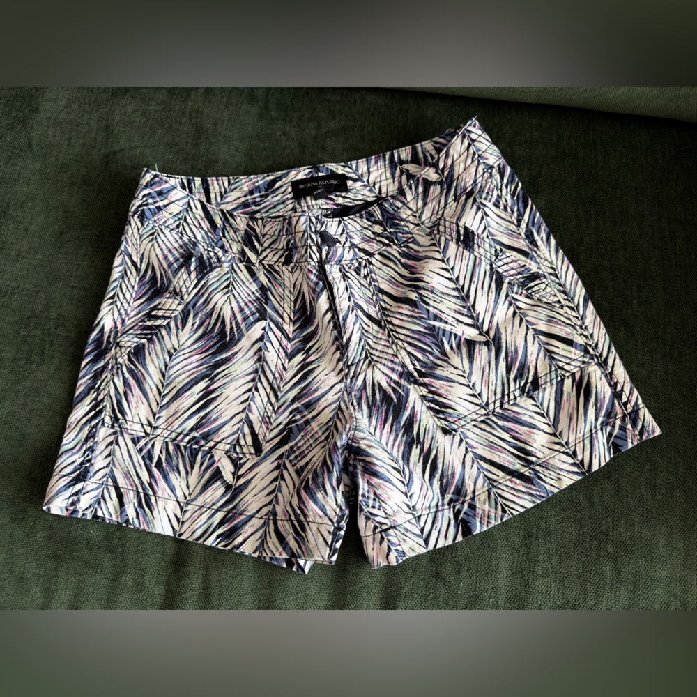 Banana Republic Multicolor Leaf-Print Skirt